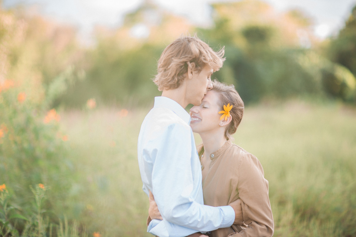 Engagement photos in Knoxville, TN at Ijams Nature Center by Knoxville wedding photographers 2 Hodges Photography