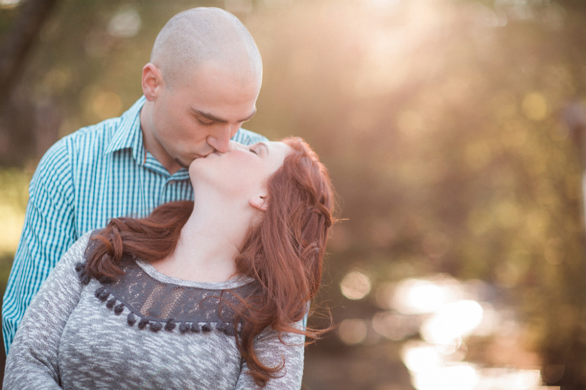 Fall engagement photos in Knoxville, TN by Knoxville wedding photographer 2 Hodges Photography