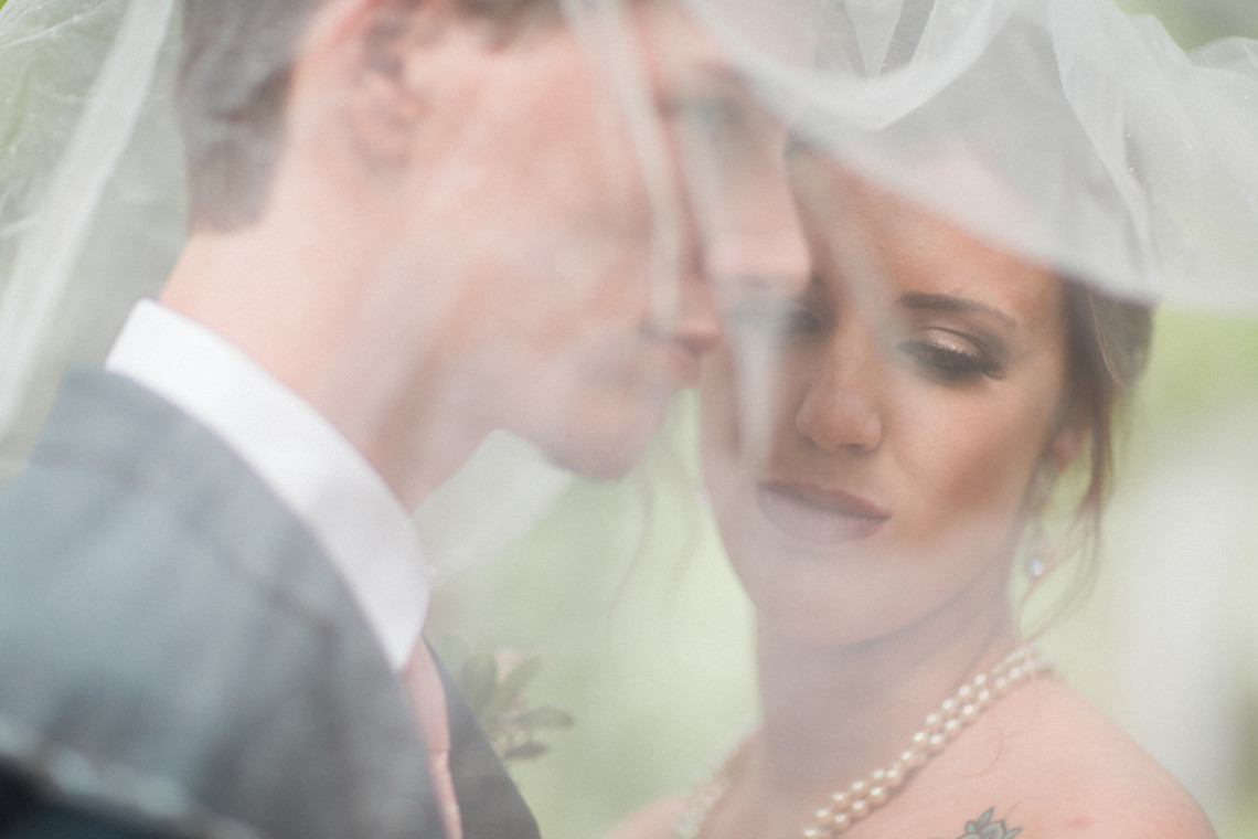 Dara's Garden wedding in Knoxville, TN by Knoxville wedding photographers 2 Hodges Photography