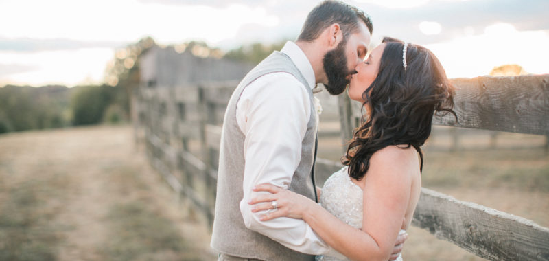 Valerie and Jason - Hunter Valley Farm Knoxville Wedding
